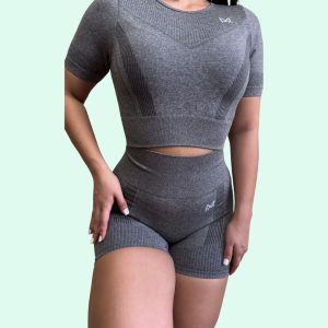 Conjunto Deportivo con Shorts y Top Manga Corta Lisos